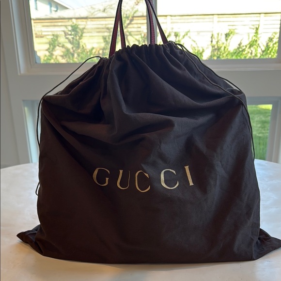 Gucci Monogram Red Reversible Coated Canvas Tote - Picture 17 of 17
